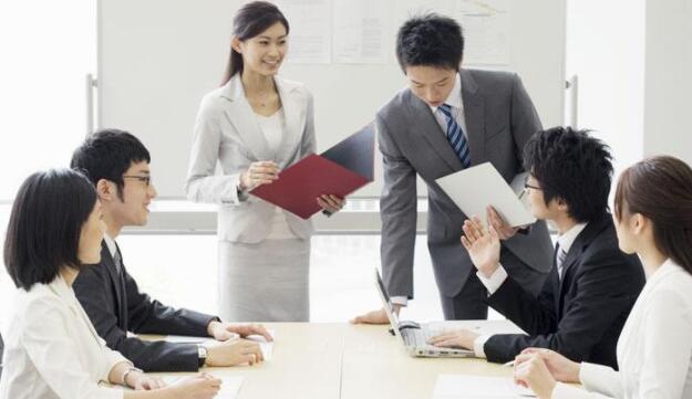 清华UMT免考MBA班属于硕士学历吗?