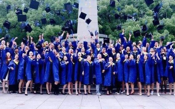 清华大学创新型工商管理总裁班是否有结业证书?